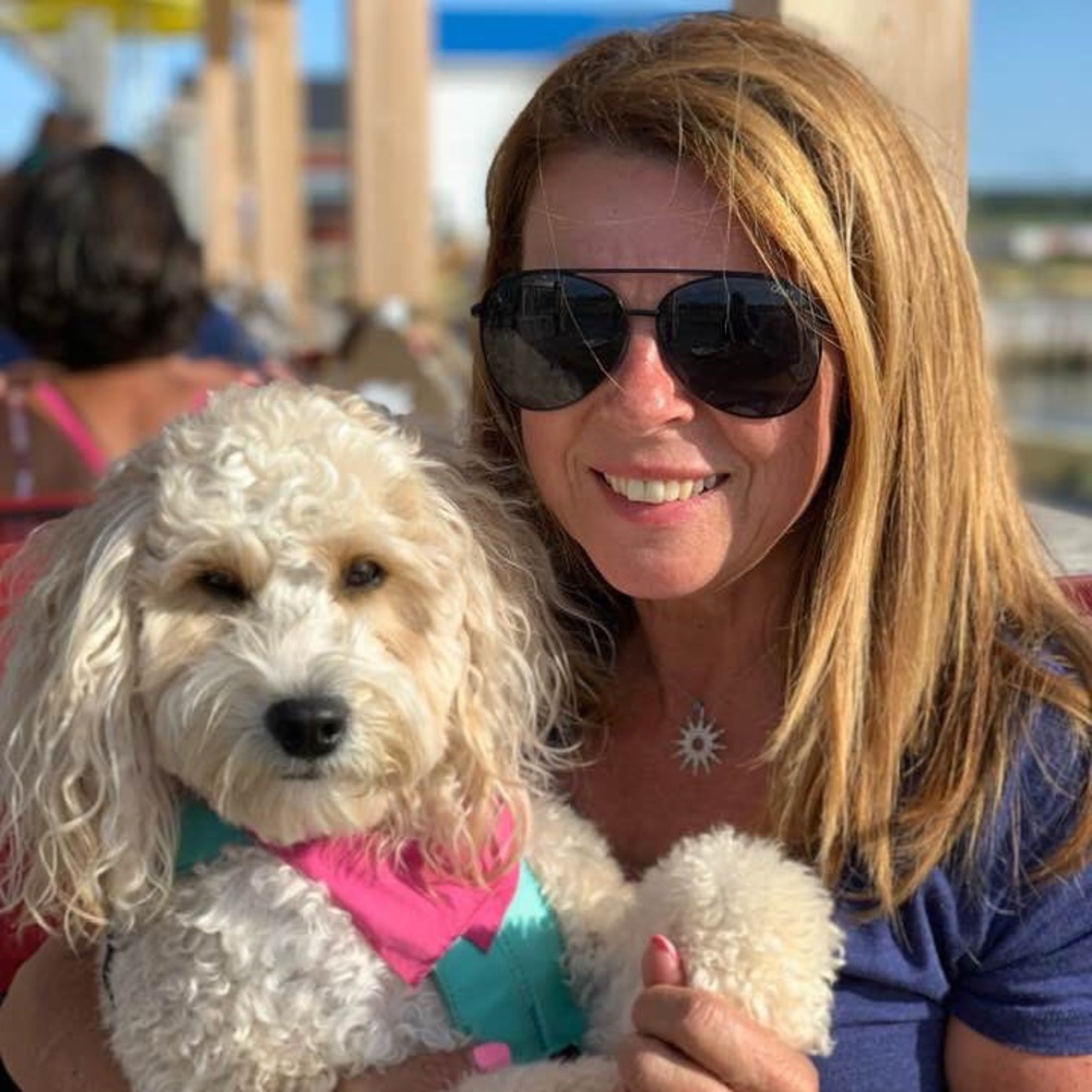 Meet your Posher, Elizabeth